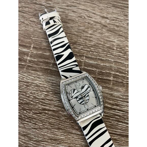 Mickey Mouse Disney Zebra Print Crystal Analog Women’s Petite Wrist Watch 8” - Picture 13 of 13